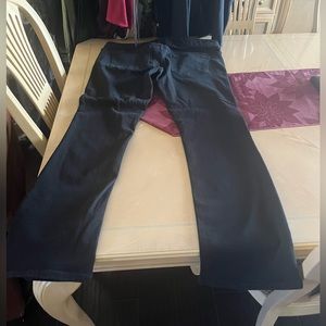 Never worn express, low-cut boot cut jeans.